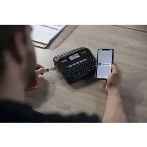 Brother PT-D460BT label printer graphic illustrating USB and Bluetooth connectivity options